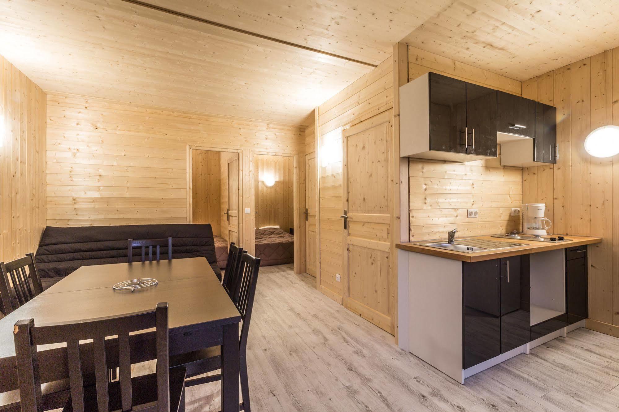 Domancy Camping L'Ecureuil - Mont-Blanc Village المظهر الخارجي الصورة