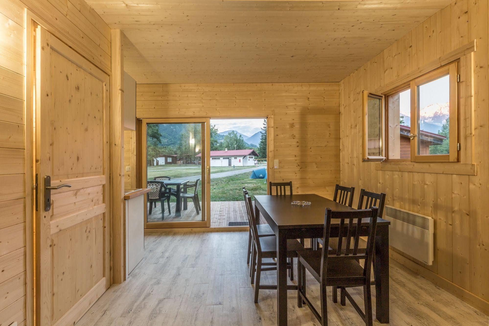 Domancy Camping L'Ecureuil - Mont-Blanc Village المظهر الخارجي الصورة